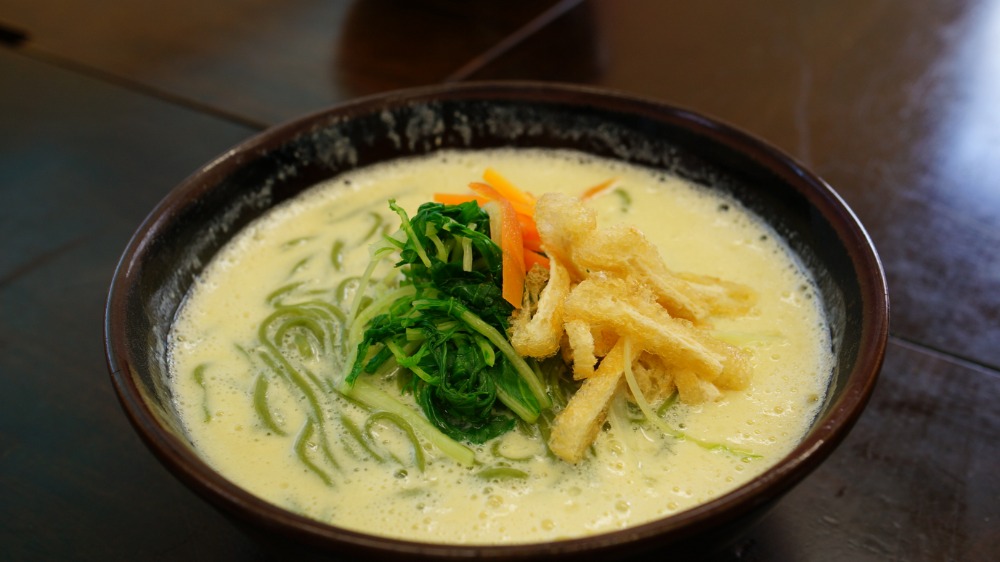 ワカメ麺うどん